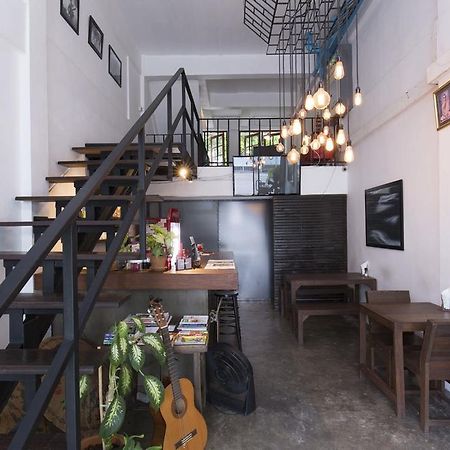 Kama Bangkok Bed and Breakfast Exteriör bild