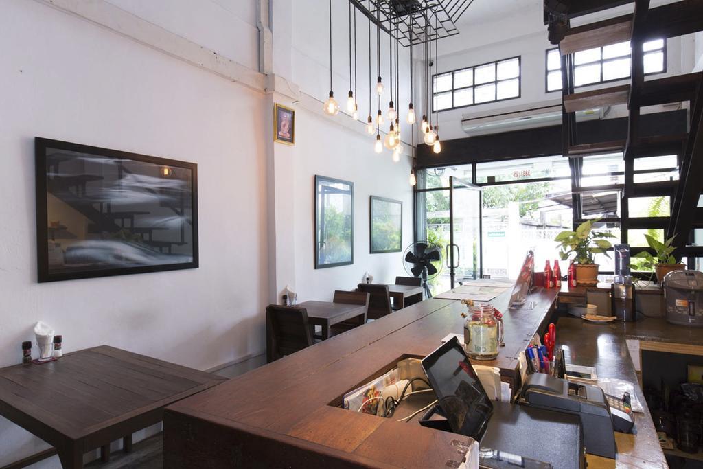 Kama Bangkok Bed and Breakfast Exteriör bild