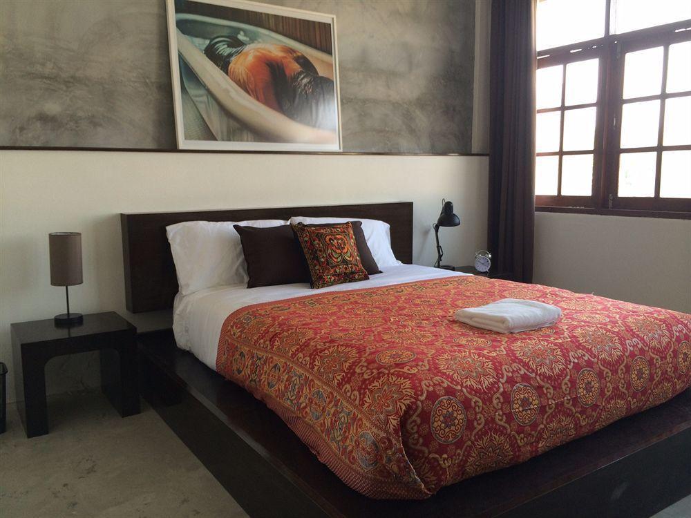 Kama Bangkok Bed and Breakfast Exteriör bild