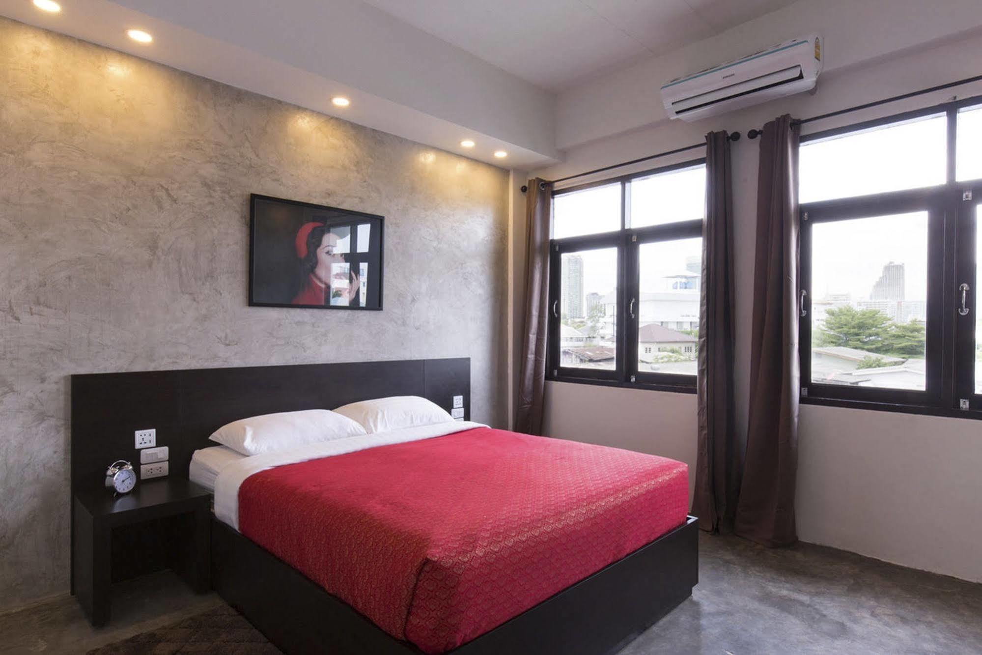 Kama Bangkok Bed and Breakfast Exteriör bild